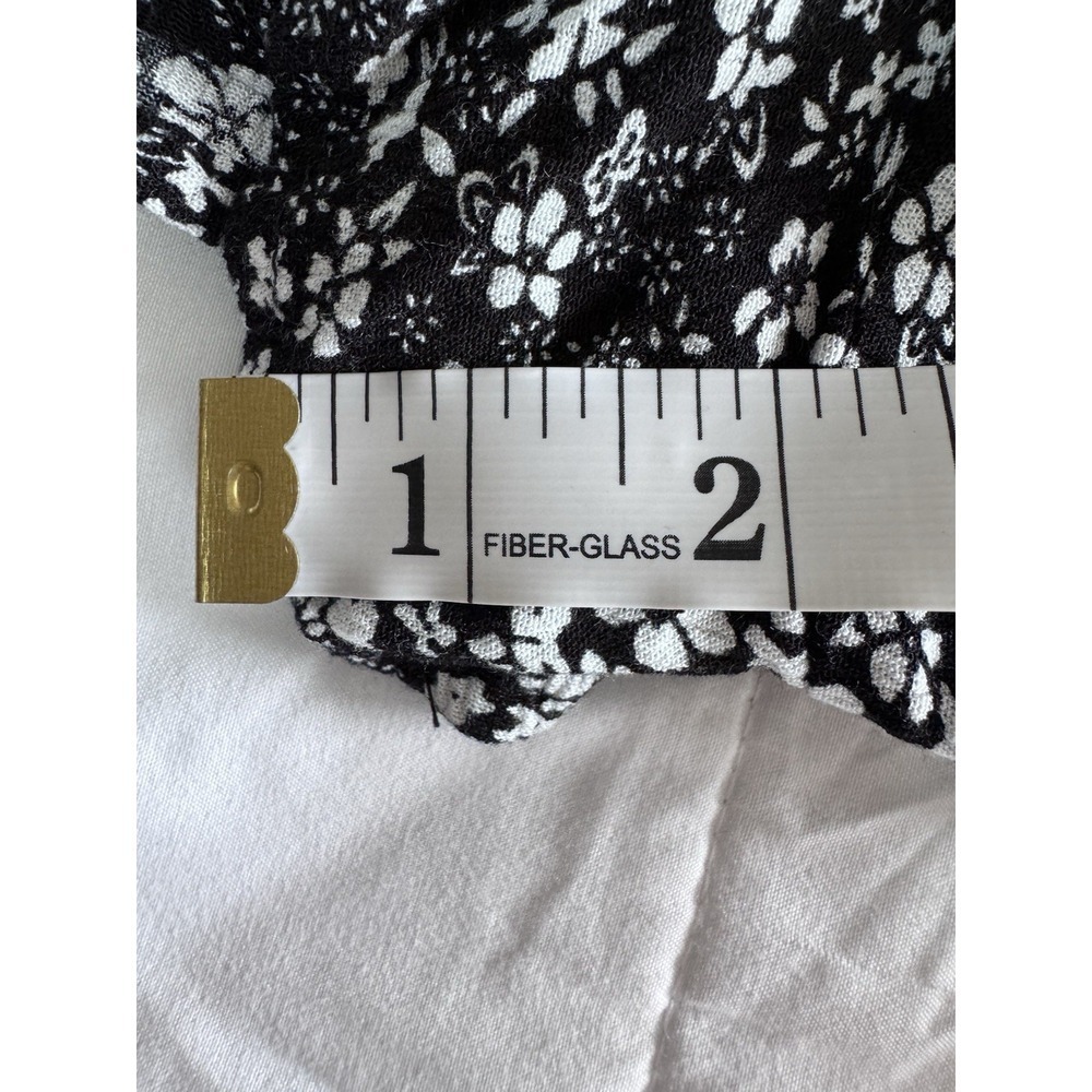 Vanilla Star Mini Skort/ Shorts Floral Black Stretch Drawstring Medium,  2" EUC - Picture 4 of 8